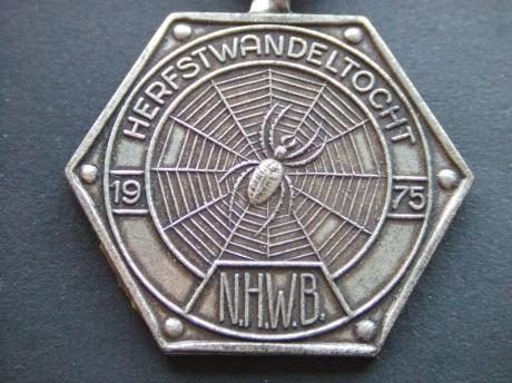 N.H.W.B.(Noord-Hollandse Wandelbond) herfsttocht 1975 draden van het spinnenweb